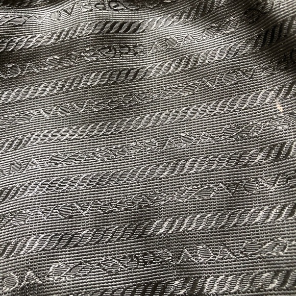 PRADA Tessuto Messenger bag - Picture 7 of 11